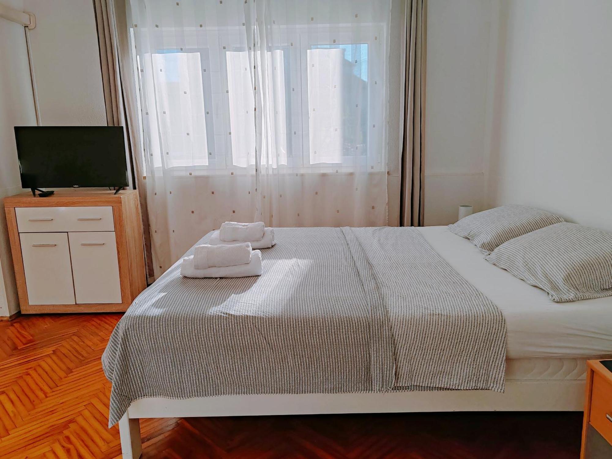 Apartmani Bojana Ровин Екстериор снимка
